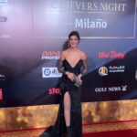 Soniya Bansal Instagram - You are looking for the answers to the questions of life. lots of reflecting about what has been and gone Looking at the here and the now Wondering what is ahead of you You are being guided by your own guides They will light up your way And show you the path ahead. #soniyabansal #filmfare Dubai UAE