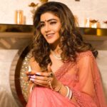 Soniya Bansal Instagram – Wishing you and your family a very happy diwali 🪔  Hope this diwali brings you every joy and blessings 🎉

#travelphotography #fashionstyle #mumbai #soniyabansal #actress #model #fashion #instagram #internationalmodel #actress #soniyabansa #lifestyle #diwali Mumbai, Maharashtra