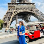 Soniya Bansal Instagram – The first step in
crafting the life you
want is to get rid of
everything you dont. 

“Not in doing what
you like, but in liking
what you do is the
secret of happiness.” Paris, France