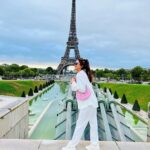 Soniya Bansal Instagram - "If you are lucky enough to have lived in Paris as a young man, then wherever you go for the rest of your life it stays with you, for Paris is a moveable feast. #travelphotography #fashionstyle #mumbai #soniyabansal #actress #model #fashion #instagram #internationalmodel #actress #soniyabansa #lifestyle #paris Paris, France