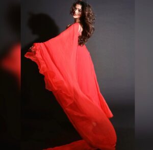 Soniya Bansal Instagram - When you put love out in the world it travels, and it can touch people and reach people in ways that we never even expected.” #travelphotography #fashionstyle #soniyabansal #soniyabansal #actress #model #fashion #instagram #internationalmodel #actress #soniyabansa #lifestyle #soniyabansal