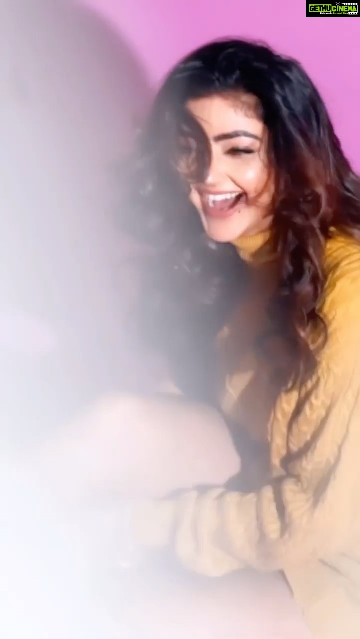 Soniya Bansal Instagram - I want you to admit just once what you feel for me. I want to know if you’ll miss me even a little. If you’ll remember me. If you’re sorry for anything. #travelphotography #fashionstyle #mumbai #soniyabansal #actress #model #fashion #instagram #internationalmodel #actress #soniyabansa #lifestyle