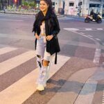 Soniya Bansal Instagram - You will face many defeats in life, but never let yourself be defeated. Paris, France