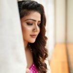 Soniya Bansal Instagram - When it feels like the world is against you, let these wise words lift your spirits and inspire you to keep going.