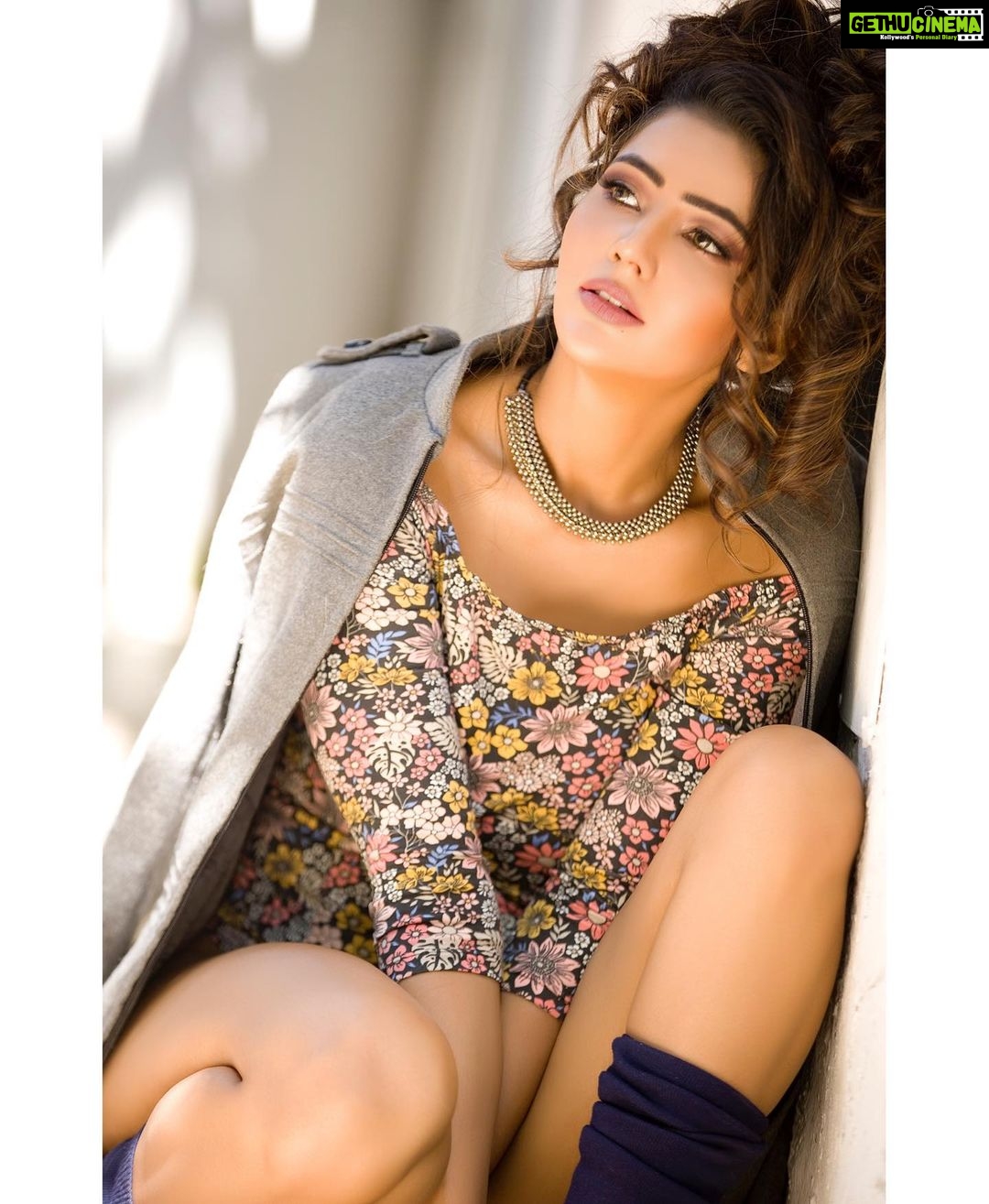 Soniya Bansal Instagram - Life is very interesting… in the end, some of your greatest pains, become your greatest strengths.