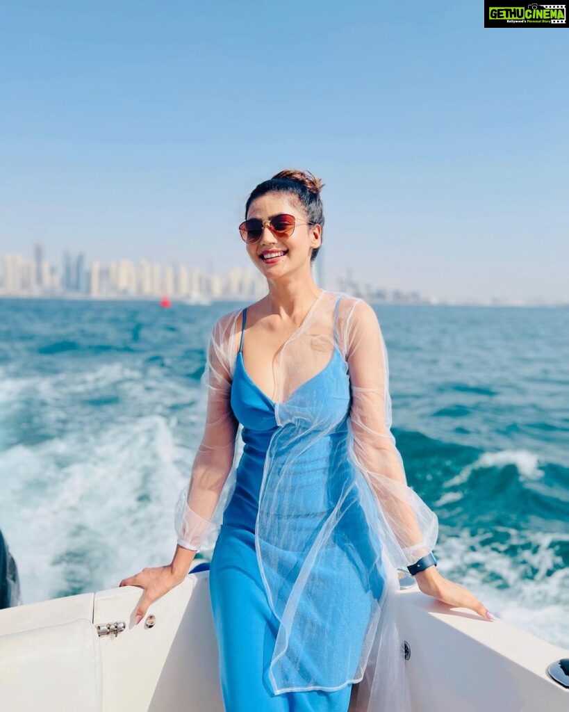 Soniya Bansal Instagram - Life is a succession of lessons which must be lived to be understood. #travelphotography #fashionstyle #dubai🇦🇪 #soniyabansal #actress #model #fashion #instagram #internationalmodel #actress #soniyabansa #lifestyle