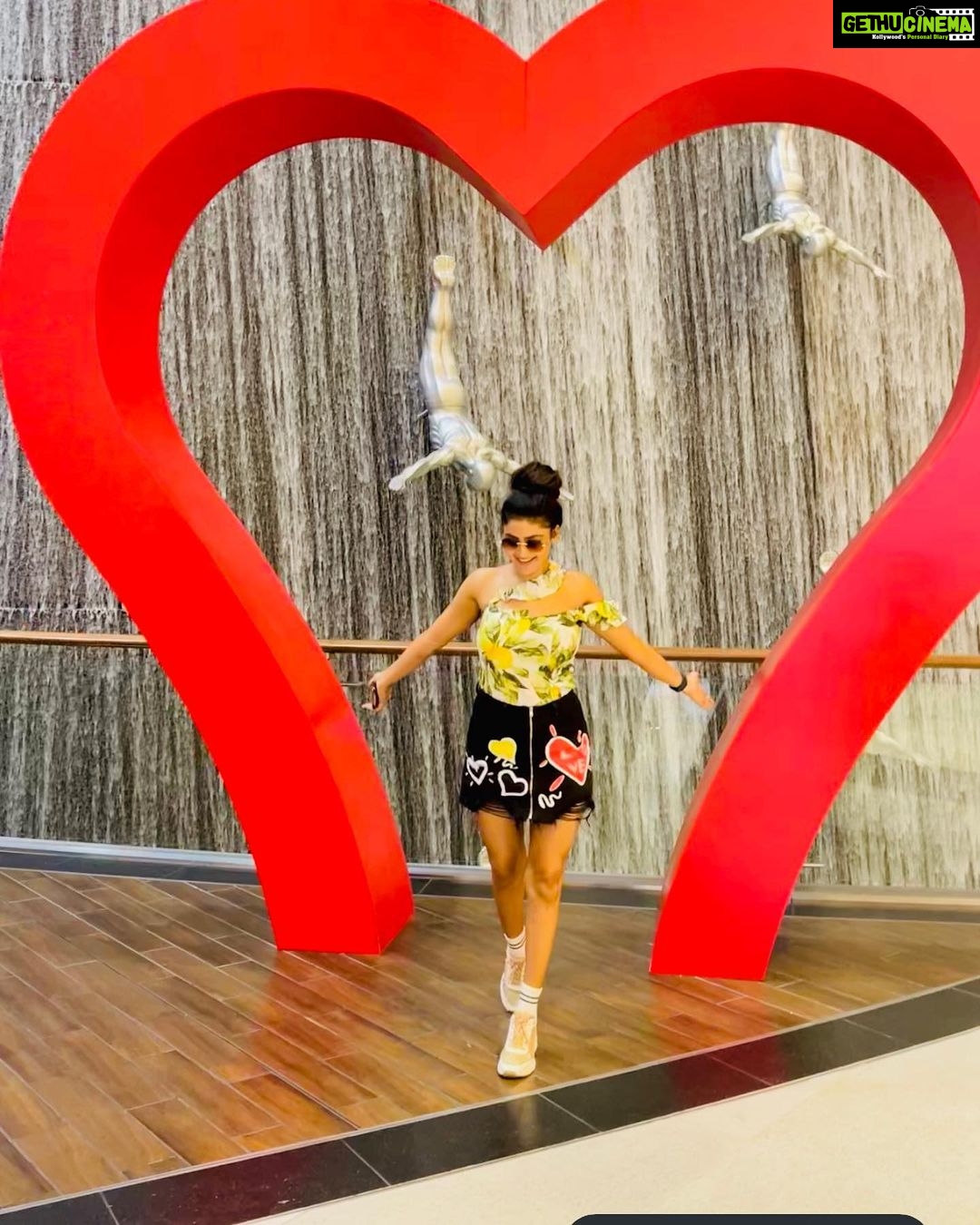 Soniya Bansal Instagram - If you look at what you have in life, you’ll always have more. If you look at what you don’t have in life, you’ll never have enough.”