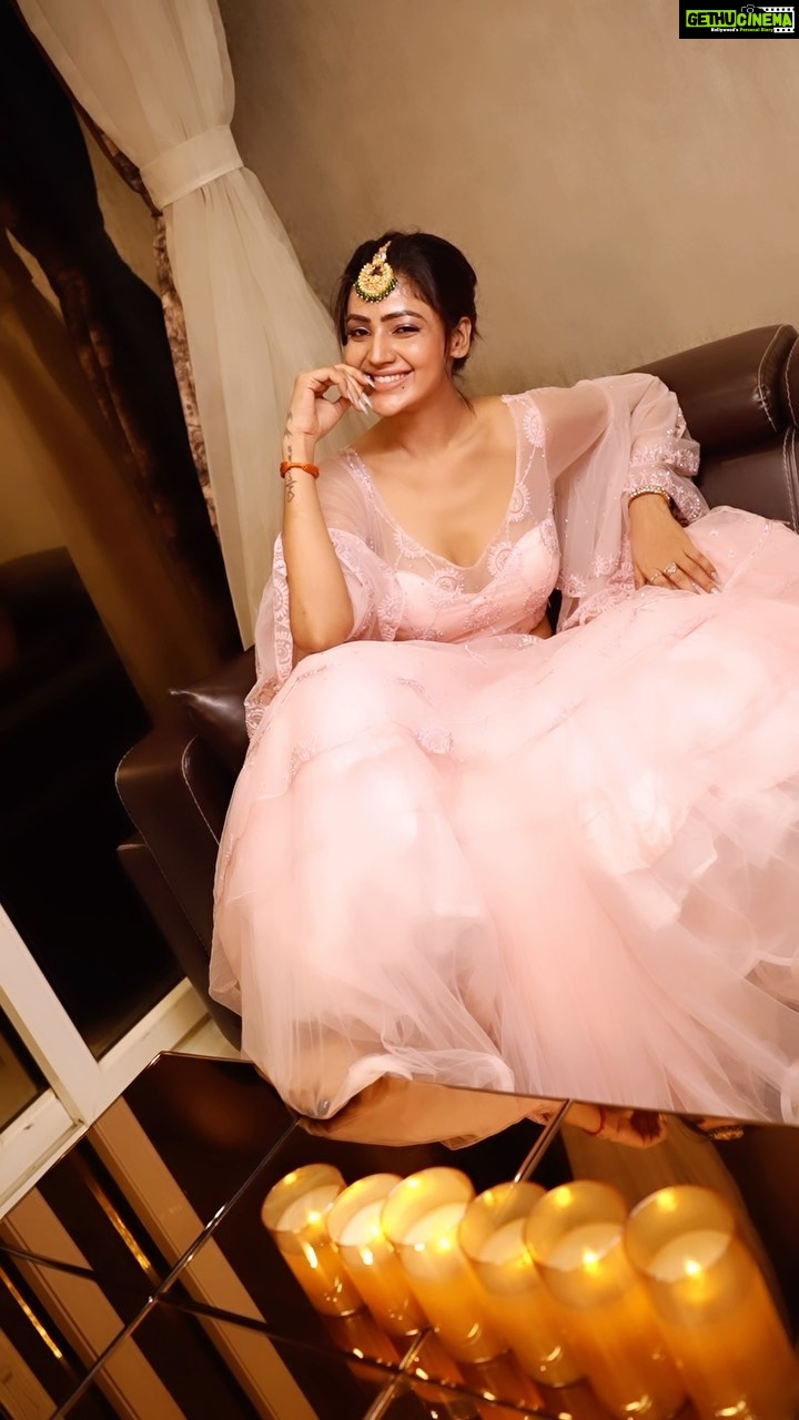 Soniya Bansal Instagram - May The Light Of Diwali Fill Your Home With The Light Of Joy And Happiness. On This Great Day, I Wish You A Happy Deepawali