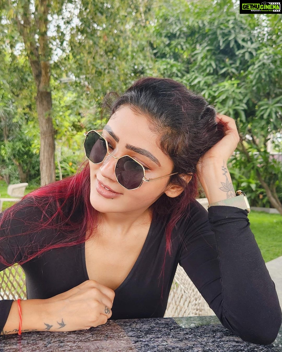 Soniya Bansal Instagram - I'm easy. Put me in an interesting location with good people and I'm there.