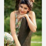 Soniya Bansal Instagram - If you change the way you look at things, the things you Took at change. #travel #photography #fashionstyle #soniyabansal #soniyabansal #actress #model #fashion #instagram #internationalmodel #actress #soniyabansal #lifestyle #indianlook #Soniyabansal