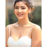 Soniya Bansal Instagram - God has given the right to love, that's why love happens to someone There are many people in the world, why does love happen only to one? because you must have been united by God . . . . . . . . . . . . . . . . . . . . . . . . . . . . . . . . . . . . . . . . . . . . . . . . #travel photography #fashionstyle #soniyabansal #soniyabansal #actress #model #fashion #instagram #internationalmodel #actress #soniyabansal #lifestyle #Soniyabansal