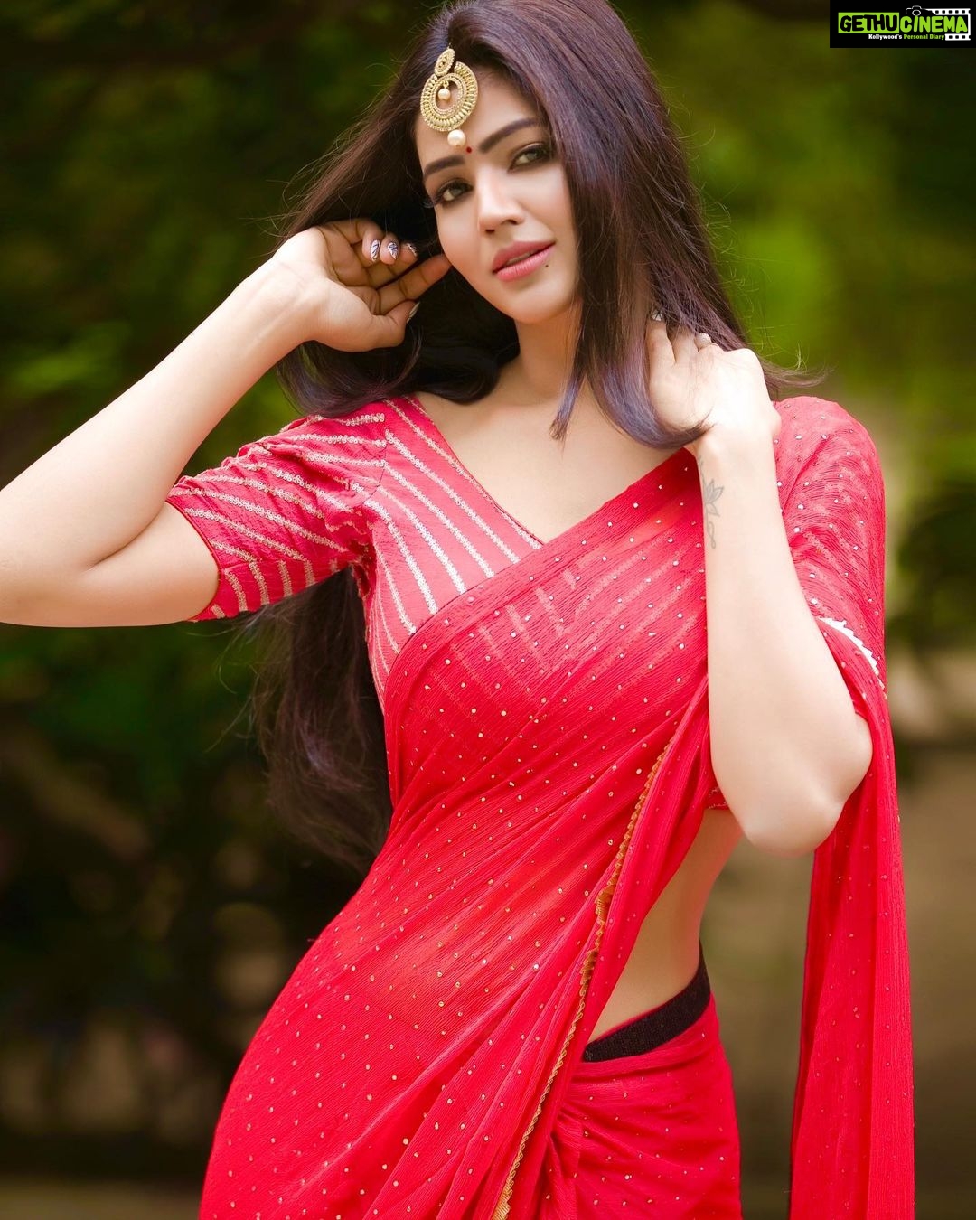 Soniya Bansal Instagram - If you can't handle me at my worst, then you sure as hell don't deserve me at my best. #travel photography #fashionstyle #soniyabansal #soniyabansal #actress #model #fashion #instagram #internationalmodel #actress #soniyabansa #lifestyle#soniyabansal