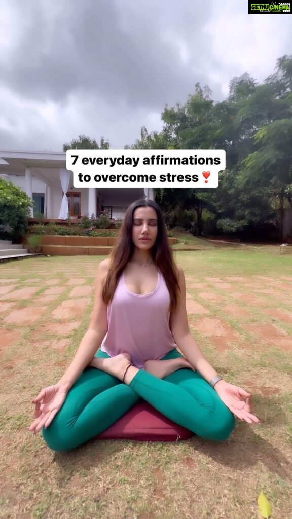 Sonnalli Seygall Instagram - Our thoughts create our life. And our subconscious is the most susceptible just when we are waking up or when we are going to sleep. So when we plant an affirmation at that time it’s the most effective! Repeating it through the day or whenever you are stressed or feeling low, are also great ways of changing your thought to create the reality you want! Try it. It definitely changed my life 😀 #affirmations #wellnessjourney #mentalhealth #destress #stressmanagement #yogawithsonnalli #yogajourney #positivethoughts #thoughtscreatereality