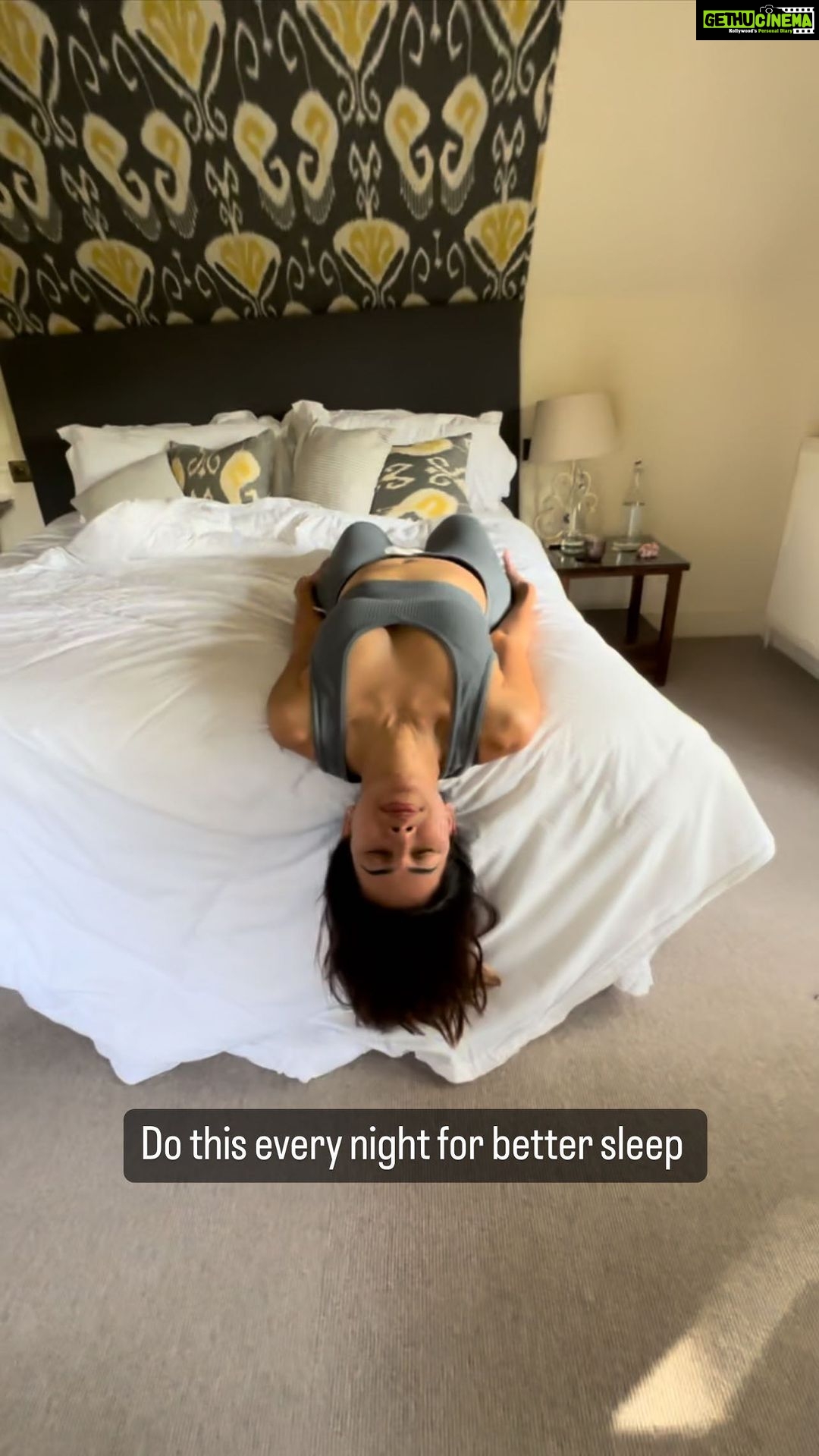 Sonnalli Seygall Instagram - Do this just before going to bed! Especially if you suffer from insomnia or need better quality sleep in your life try it every night for few days and see the difference. P.S.- if you have knee problems or injury, avoid this ❌ #yogawithsonnalli #healthtips #yogalifestyle #yogatips #insomniaproblems #sleeptips #healthandwellness