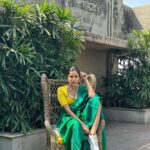 Sonnalli Seygall Instagram - To stories told & untold ❤️ @mumbaifilmfestival Saree- @raw_mango Jewellery- @aquamarine_jewellery Stylist- @trishadjani #artists #art #cinema #mami #indiancinema #mumbaifilmfestival #filmfestival #mumbai