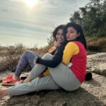 Sonu Gowda Instagram – Skandagiri sunrise trek❤️ The breathtaking views, unforgettable experience.. experience that filled my heart with happiness and gratitude ❤️ lots of love to my dearest @bhavanaa_raao_actor❤️❤️❤️ n to my lil one @neharamakrishna ❤️❤️❤️ for making it so special and beautiful 🤩