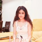 Sony Charishta Instagram - #birthdaywishes 🎂🌹🙏🙏blessed 🌹🌹💛💚💙. . . . . . . . @imdb_in#explorepage✨ #explore #actress #socialmedia #explorepage #print #google #cake