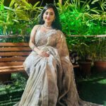Soumitrisha Kundu Instagram – 🤍✨
STYLED BY @saarangsareeskolkata & @rinkikhatoon