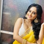 Soumitrisha Kundu Instagram – keep calm
& keep kaam se kaam! 🤷🏻‍♂️
……way to ultimate happiness!💛✨