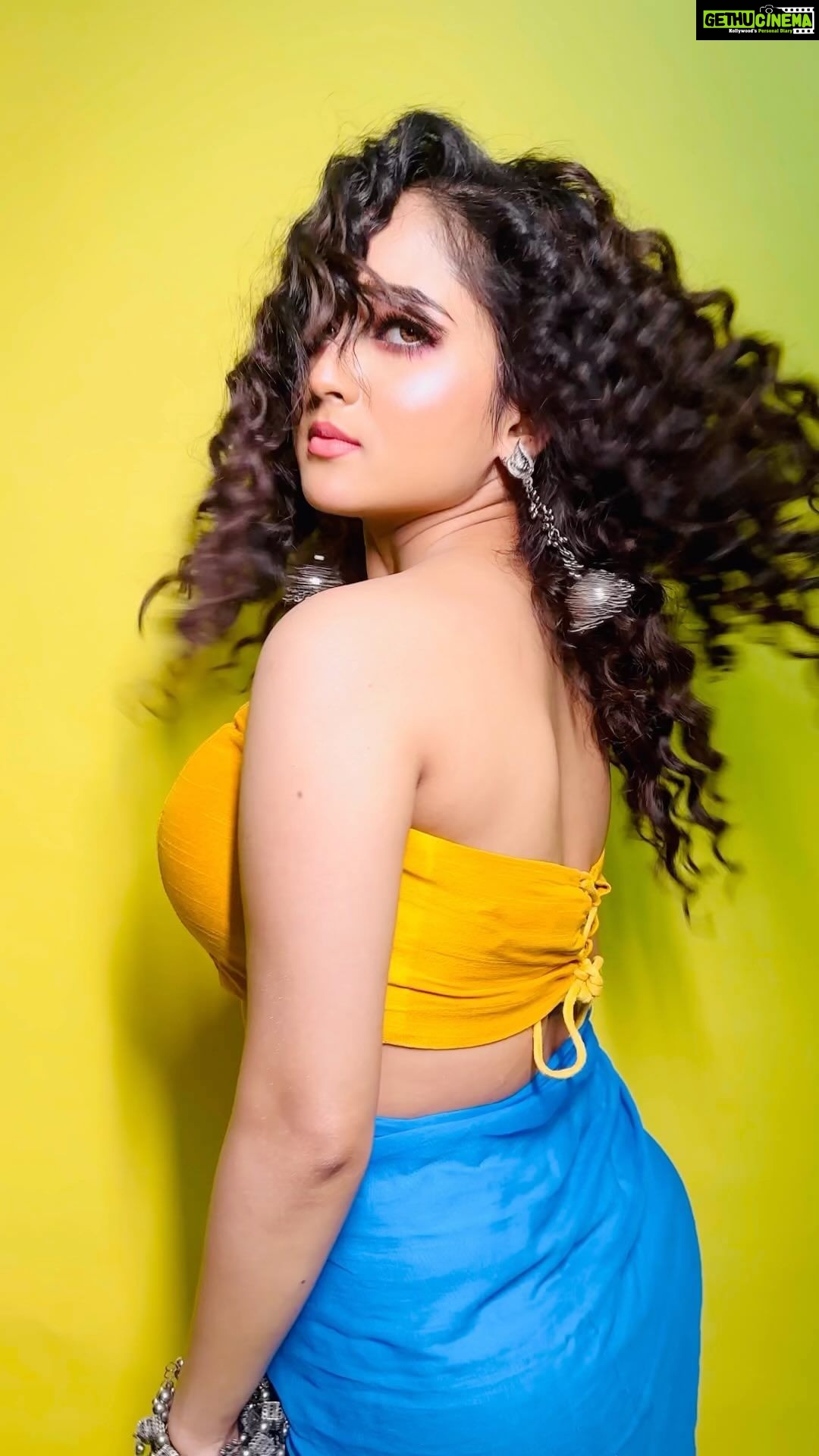 Soumitrisha Kundu Instagram - Coming soon Ft @soumitrishaofficial ❤️ Styled by @rudra_saha_official Makeup #rishitdas Hair @binanath19 Jewellery @pranakshi_jwellry_saree Photo @soumya_singha_photography #soumitrisha #bts #love #rudrasaha #bts #kolkata #tollywood #styling #loveforlove