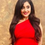 Soumitrisha Kundu Instagram - cute or hot? ⏩️swipe to decide!❤️