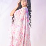 Soumitrisha Kundu Instagram - 💕🤍💙 💜✨ styled by @neelsaha_styled_by_blue