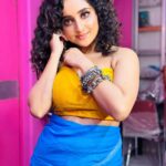 Soumitrisha Kundu Instagram - she hits like ecstasy!💛🦋✨