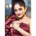 Soumitrisha Kundu Instagram - yuhi🤎 @sayantan_dutta_photography @neelsaha_styled_by_blue @makeupartist_bhaskarbiswas @avama_jewellers