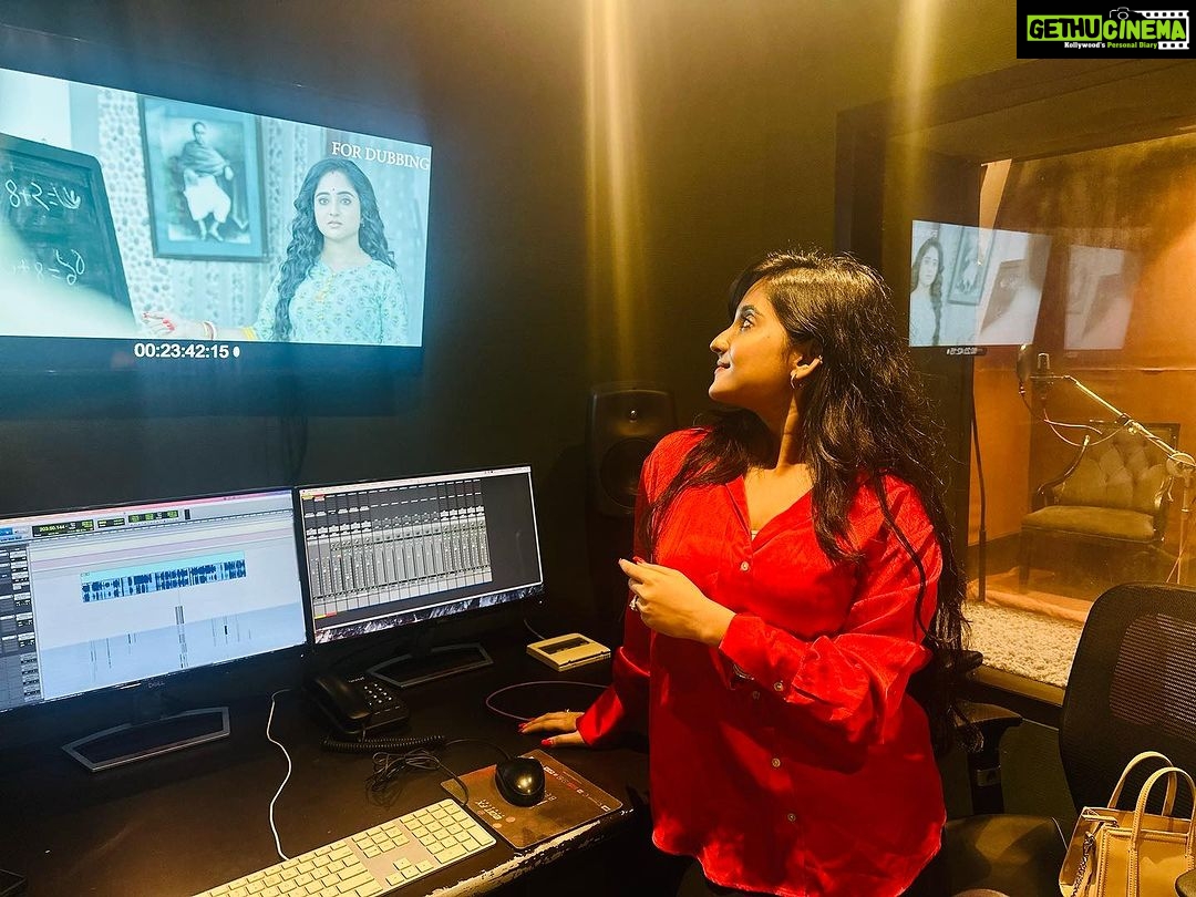 Soumitrisha Kundu Instagram - Behind the dubbing scenes ...!🎥 #PRADHAN