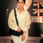 Soumitrisha Kundu Instagram – You will inspire some & trigger others!
Both are medicine!🤍✨

 
makeup & hair @brushofpritam 
picture courtesy @subhankar407