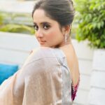 Soumitrisha Kundu Instagram - she's full of pretty things & witty words ! ✨✨ Styled by @hutsandlooms @rinkikhatoon Make up & hair @s_d_makeup_world_ @jhalsadey201