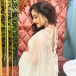 Soumitrisha Kundu Instagram - 🤍 styled by @saarangsareeskolkata @rinkikhatoon make up & hair : Risit das ,jyotsna karmakar