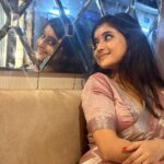 Soumitrisha Kundu Instagram – was chaos & beauty intertwined……!🤍
STYLED by @hutsandlooms @rinkikhatoon