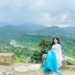 Soumitrisha Kundu Instagram - North Bengal gallery : reel & real I was always in a filmy mood though!🤷🏻‍♂️🤣