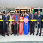 Sowmya Menon Instagram – It was an absolute joy to inaugurate “Thattukuda” at Safari Mall. I wish Safari Mall Management and the whole team at Thattukuda Restaurant all the best for this wonderful venture💙💙

💄 @alsaa_beauty 

#Authentic #KeralaStreetFood @safarihypmarketuae #SafariMallUAE