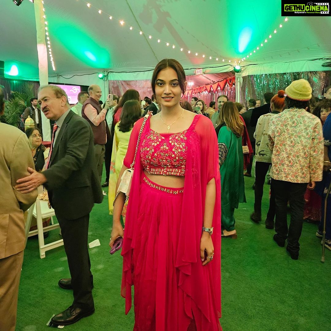 Spandana Palli Instagram - Diwali πͺ Meet at the New York City πmayorβs house ππΌ π·#newyorkcity New York, New York