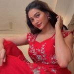 Spandana Palli Instagram - Laal♥️