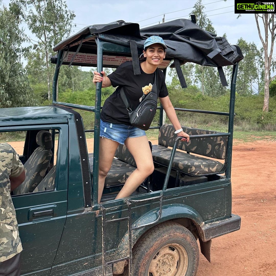 Spandana Palli Instagram - Vibing with nature 🌷💃🏼 Bandipur Tiger Reserve