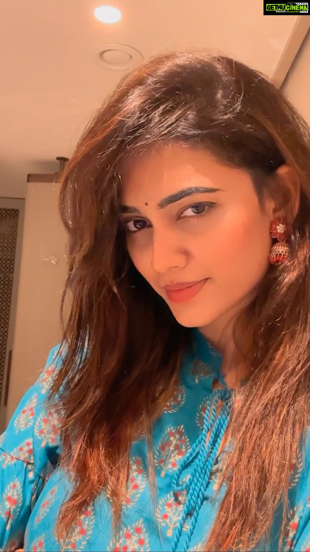 Spandana Palli Instagram - We become innocent when we are unfortunate🌷