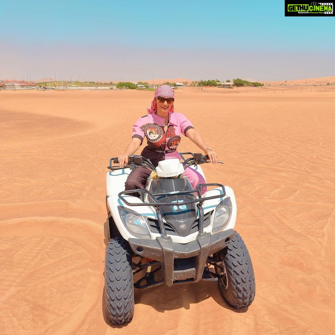 Spandana Palli Instagram - Hello Dubai 😎