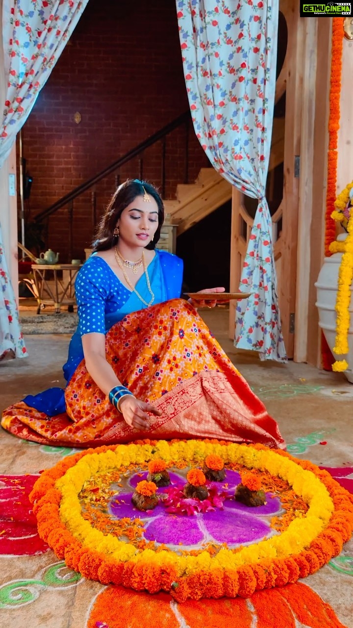 Spandana Palli Instagram - How my life look like 2023🧿 work mode onn going on♥️🙏 #blessed #hardwork #momslove