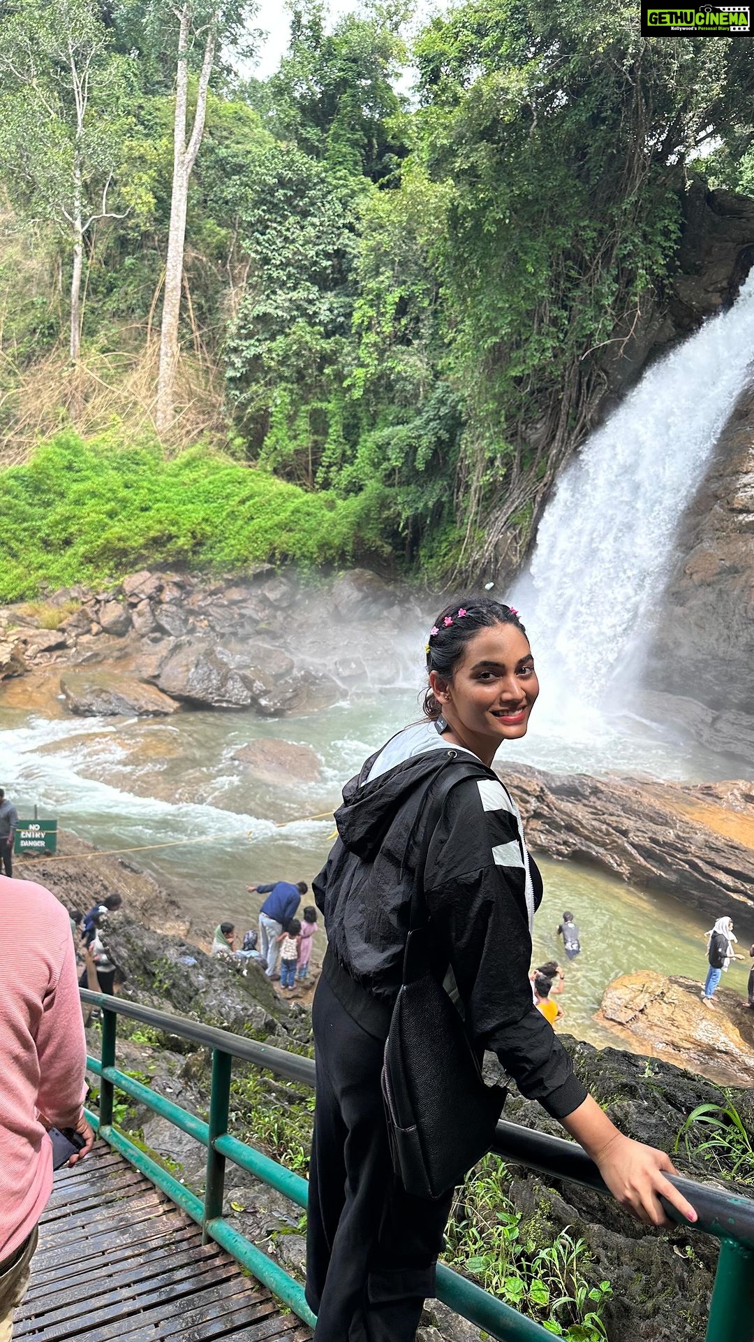 Spandana Palli Instagram - How beautiful 🤩 is this 🌈