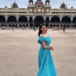 Spandana Palli Instagram - It was just a surprising 💫 coincidence that my 👗 dress matched with the Mysore Palace #bliss #happysoul #for #ever #rich #royal Mysur Palace
