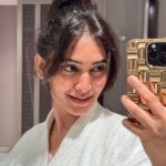 Spandana Palli Instagram - You 🌷want to show them all of your flaws because they make you who you are.♥️ Bangalore, India