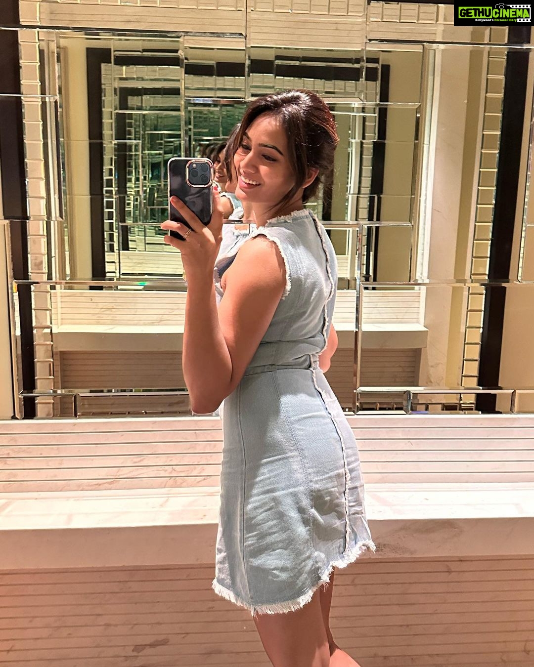 Spandana Palli Instagram - 🎥 what next 💫🌸 Mumbai Taj Hotel