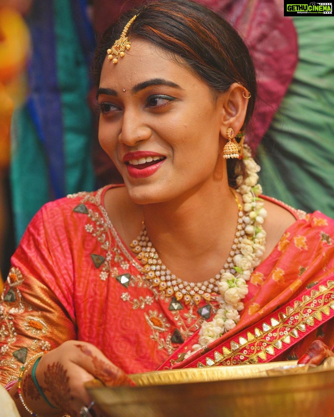 Spandana Palli Instagram - The camera 🎥 and I were great friends 💕It loves me, and I love it♥️How beautifully 👌camera captured my tradition 💕gharkishaadi Vishakapatnam