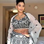 Spandana Palli Instagram - Which one is your favourite 😻 mine is 3rd 2nd 1st 4th hahahaha🎉 #comments please This beautiful dress by @divaregalia New York, New York