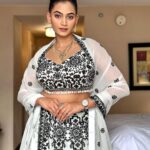 Spandana Palli Instagram - Which one is your favourite 😻 mine is 3rd 2nd 1st 4th hahahaha🎉 #comments please This beautiful dress by @divaregalia New York, New York
