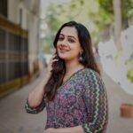 Spruha Joshi Instagram - Weekend vibes. #spruhajoshi #marathiactors #movies #theatre #actorslife #zee #zeemarathi #marathitelevision