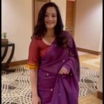 Spruha Joshi Instagram – Chase your dreams with all your might.
#spruhajoshi #marathiactors #movies #theatre #actorslife #festival #festivewear #festivevibes